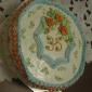 Frosting cake