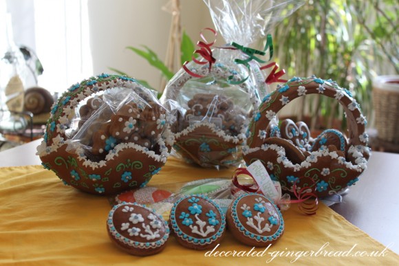 Baskets from gingerbread