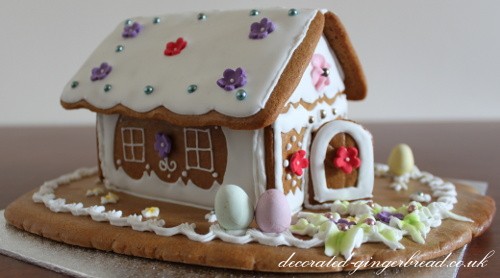 Gingerbread house for Easter